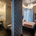 לינה וארוחת בוקר Sole Luxury נאפולי