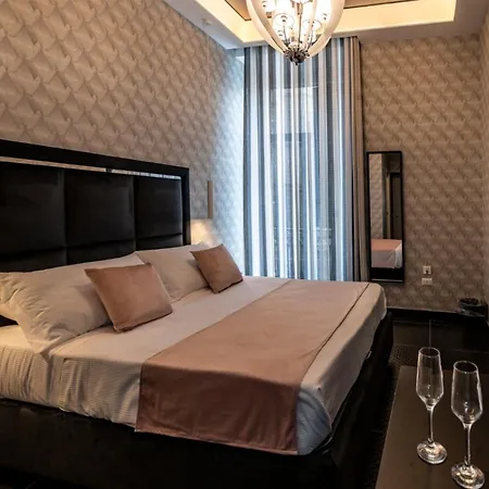 Sole Luxury * Neapol