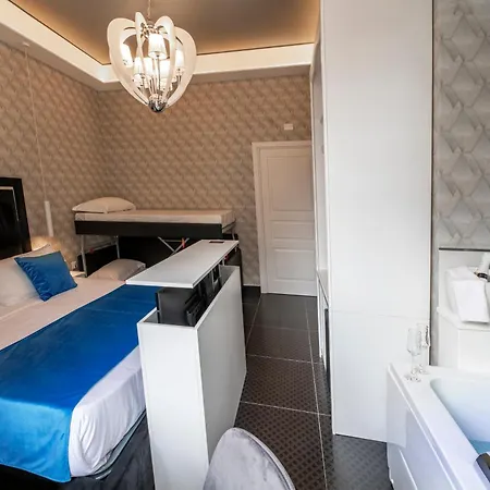 Sole Luxury Oda ve Kahvaltı Napoli